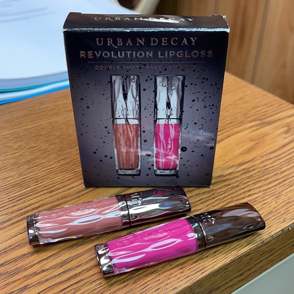 Urban Decay Revolution Lipgloss Double Shot Travel-Size Duo - Picture 2 of 4